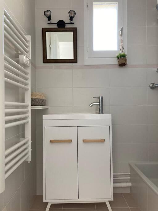 Cabourg, Appartement T2 Acces Direct Mer Екстериор снимка