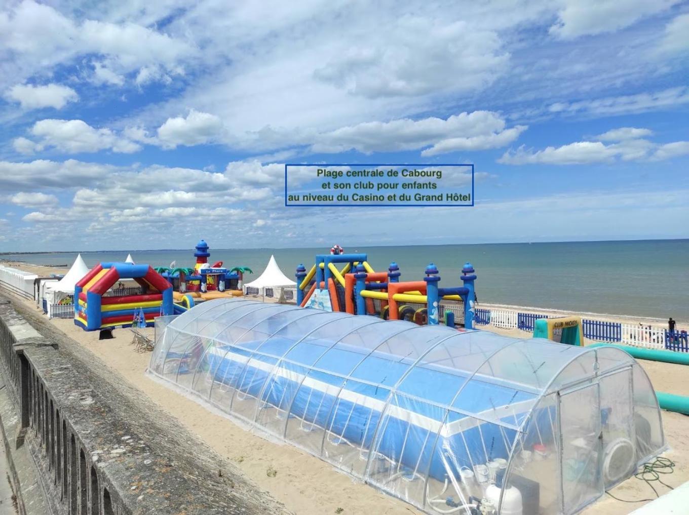 Cabourg, Appartement T2 Acces Direct Mer Екстериор снимка